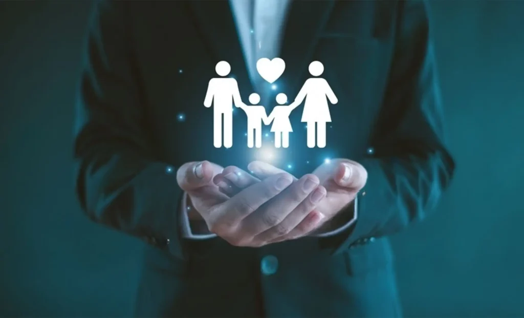 Image of hands holding a family icon with a heart, symbolising support for parenting plans and family dispute resolution services at Summit Conflict Resolution.